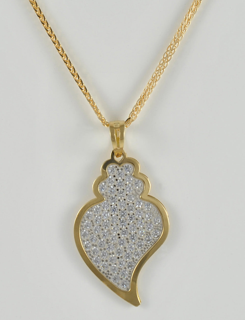 19.2ct Gold Heart Pendant BE0600