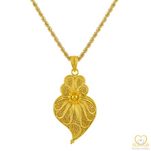 Load image into Gallery viewer, 19.2ct Gold Filigree Heart Pendant  ME002
